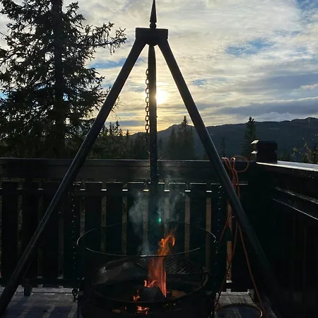 Eksklusiv Bjerghytte Med Sauna, Jacuzzi Og Udsigt