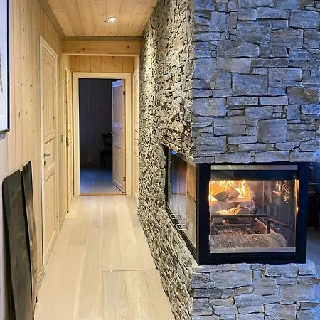 Mountain Cabin With Sauna, Jacuzzi And Views *