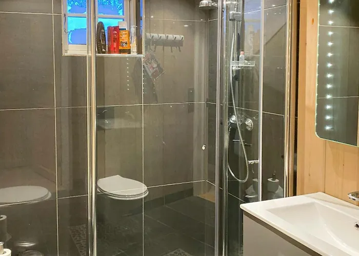 Hébergement de vacances Mountain With Sauna, Jacuzzi And Views Nord Torpa