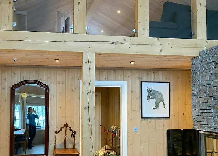 Mountain With Sauna, Jacuzzi And Views Hébergement de vacances *