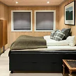 Mountain With Sauna, Jacuzzi And Views Tatil Evi
